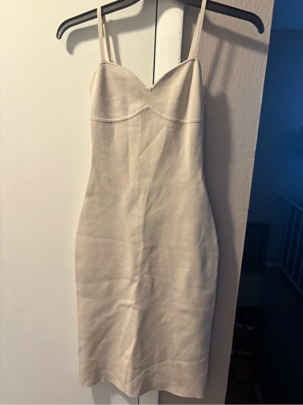 Babaton Cream Fitted Slip Dress with Sweetheart Neck